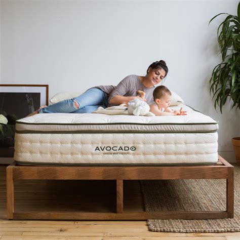 Organic matress - We recently bought our M6 Queen Medium Floor model and absolutely love this new mattress. Our organic topper, pillows, pillow cases and sheets are comfortable and supreme to sleep on. This store offers the very best for advice, great products and service. Pamela Edwards Victoria, BC.